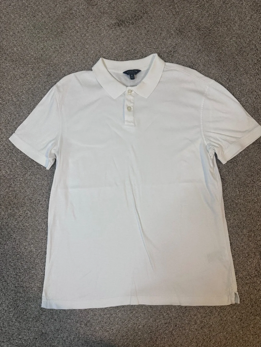 Mens Medium White Banana Republic Luxe Touch Performance Polo